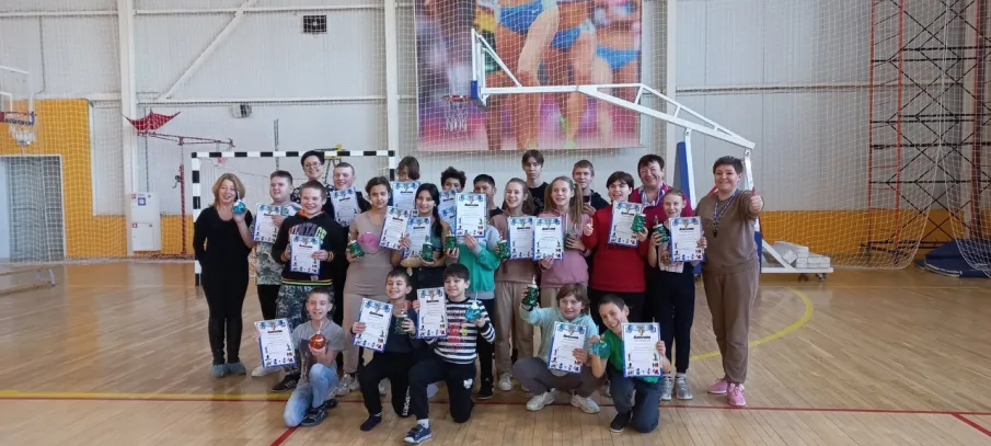 Веселые старты, посвященные декаде инвалидов.