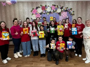 Мастер-класс «Изготовление цветов из цветной бумаги».