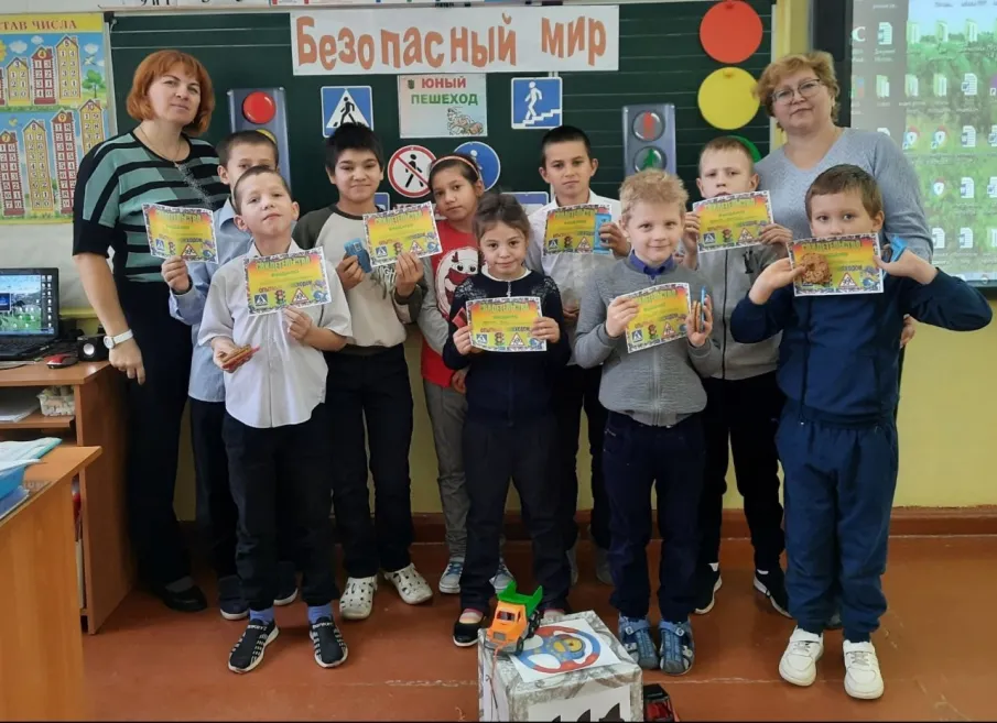 ГКОУ "Починковская школа интернат" приняли активное участие в мероприятии по ПДД "Юный пешеход".
