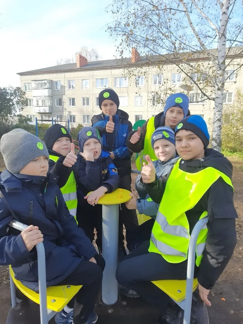 Обучающиеся 1-4 классов ГКОУ «Починковская школа-интернат» приняли участие в акции «Засветись. Стань заметнее!".