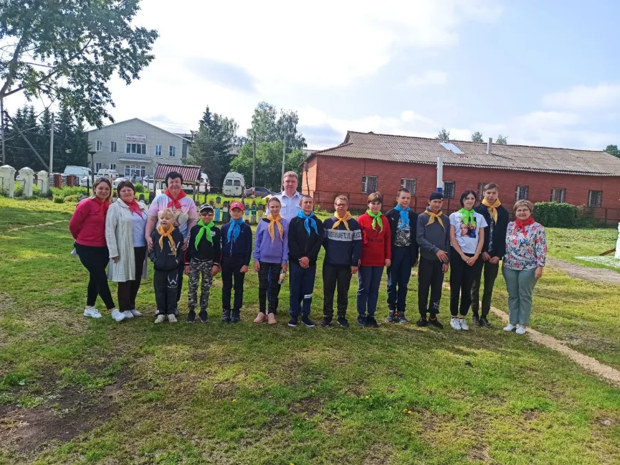 Открытие детского оздоровительного лагеря «Родничок»