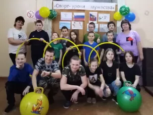 В ГКОУ " Починковская школа- интернат" прошли Спорт - уроки мужества.
