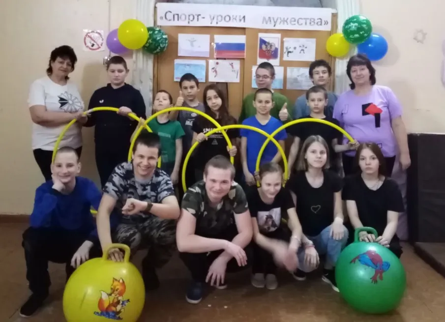 В ГКОУ " Починковская школа- интернат" прошли Спорт - уроки мужества.