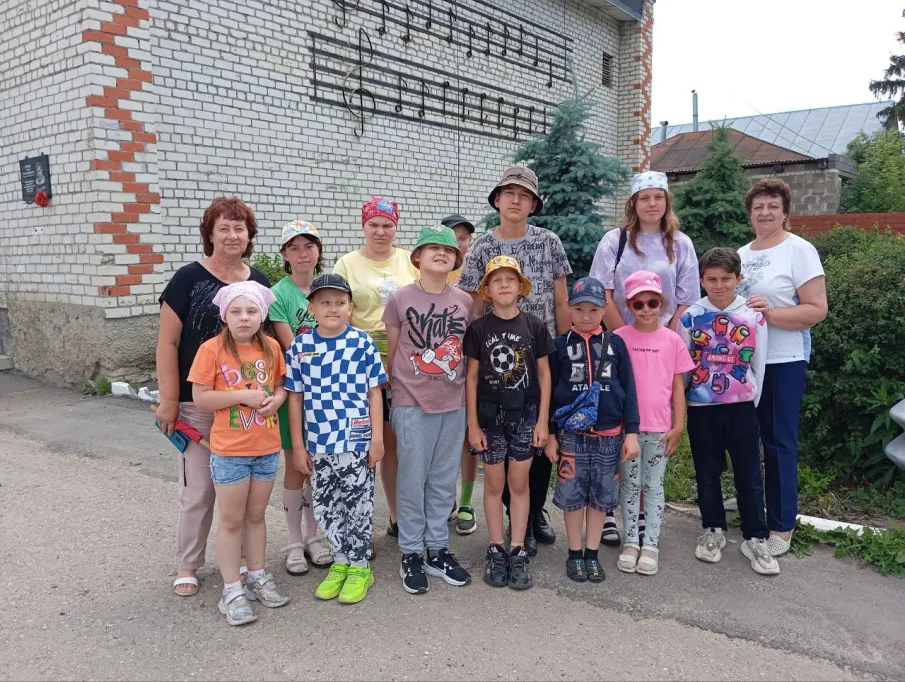 Концертная программа в Починковской школе искусств