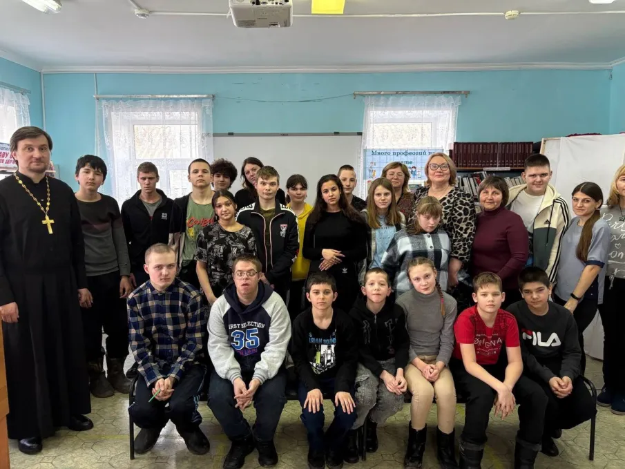 Час духовного общения «Да не погаснет в душах свет»…